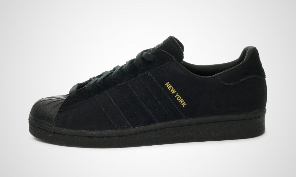 superstar noir adidas